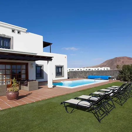 Hipoclub Villas, Zafiro 34 Вілла Плайя-Бланка
